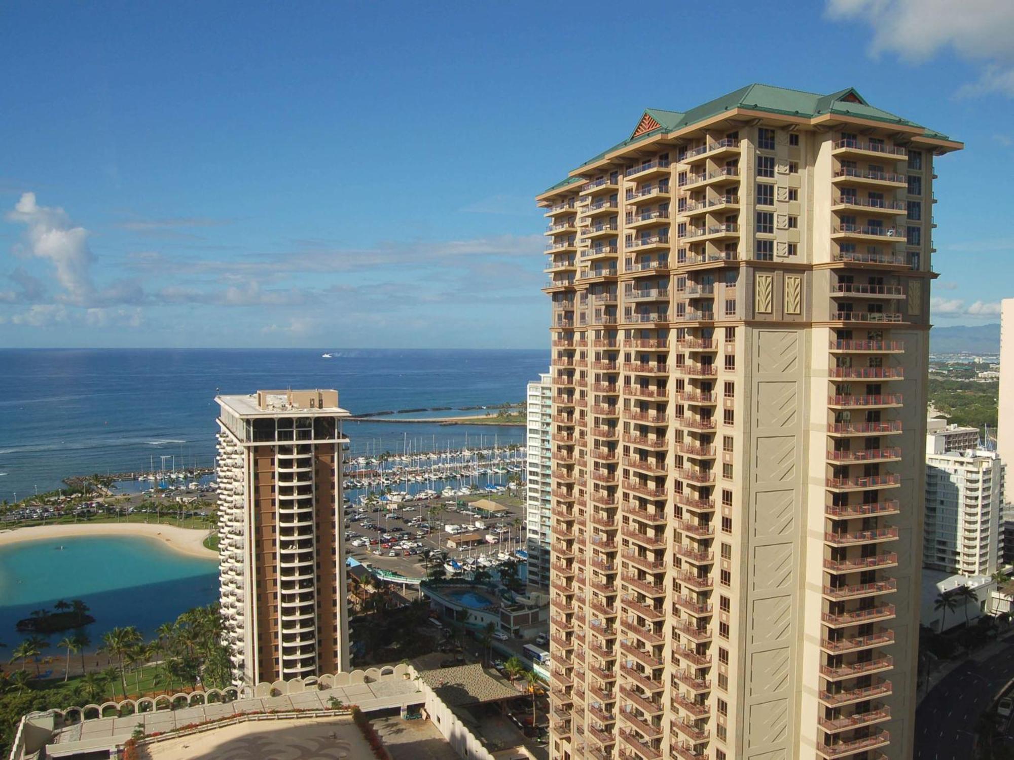 Hilton Grand Vacations Club Grand Waikikian Honolulu Hotel Exterior photo